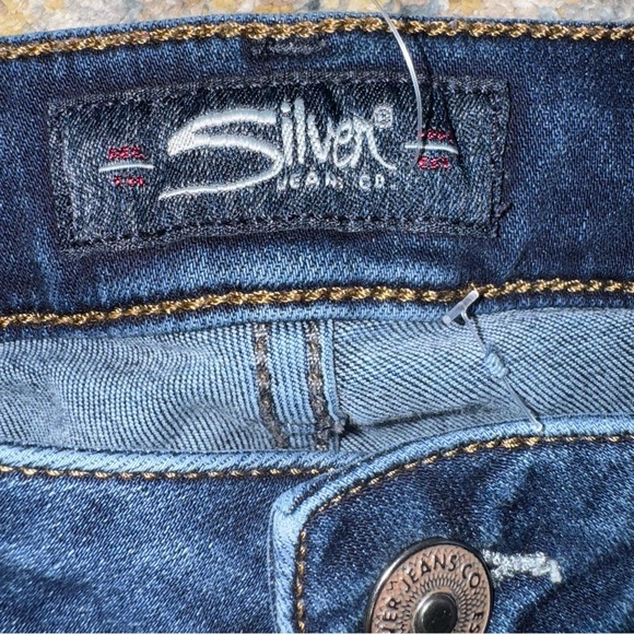 Silver Womens Jeans 30/30 Elyse Straight Fringe Hem Dark Wash Fade Whiskering - Picture 6 of 8